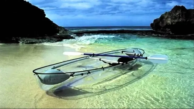 Barco transparente
